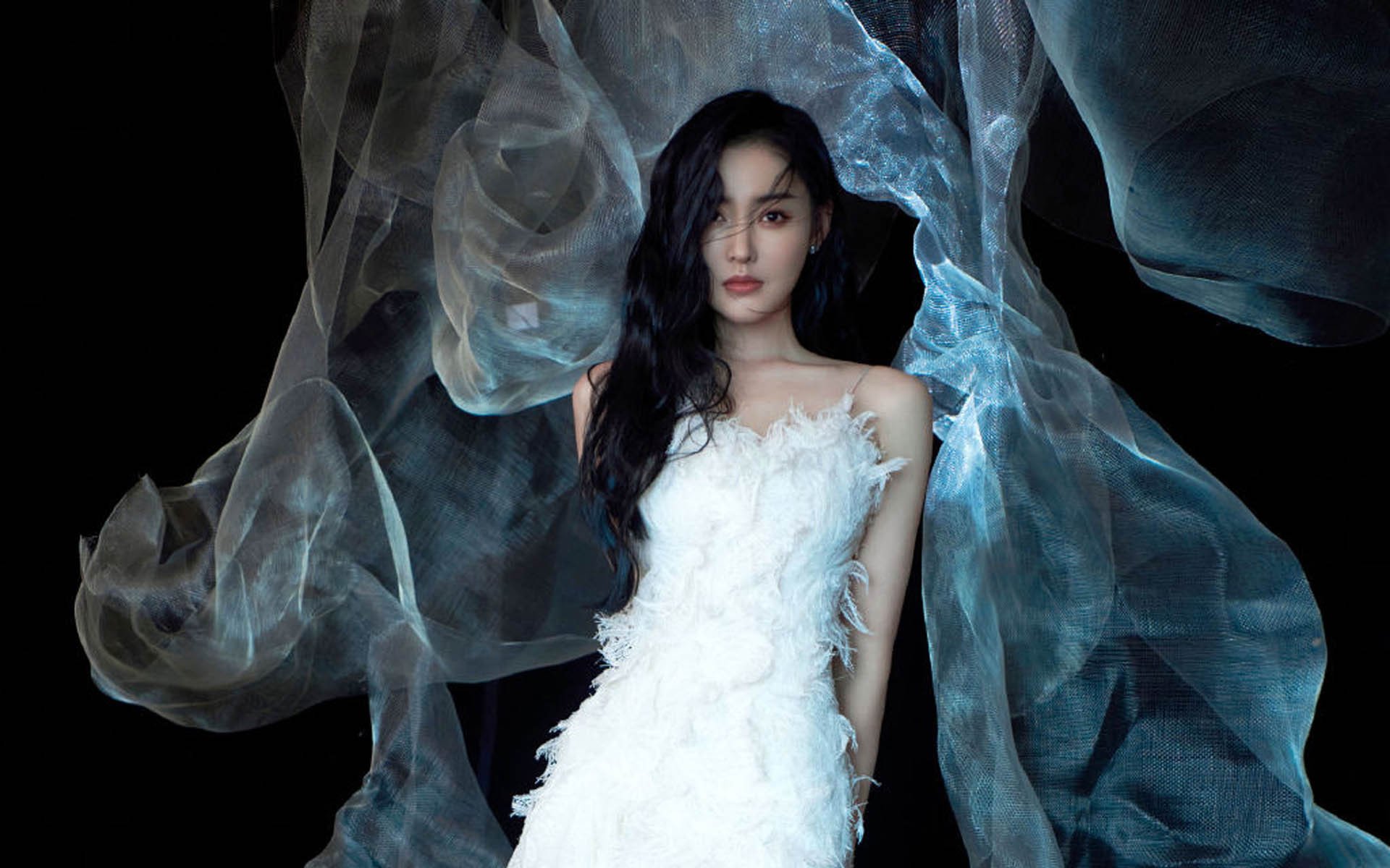 “非洲雄狮”雪地奔袭90米破门!冬奥热搜第一!,最新非洲雄狮纪录片